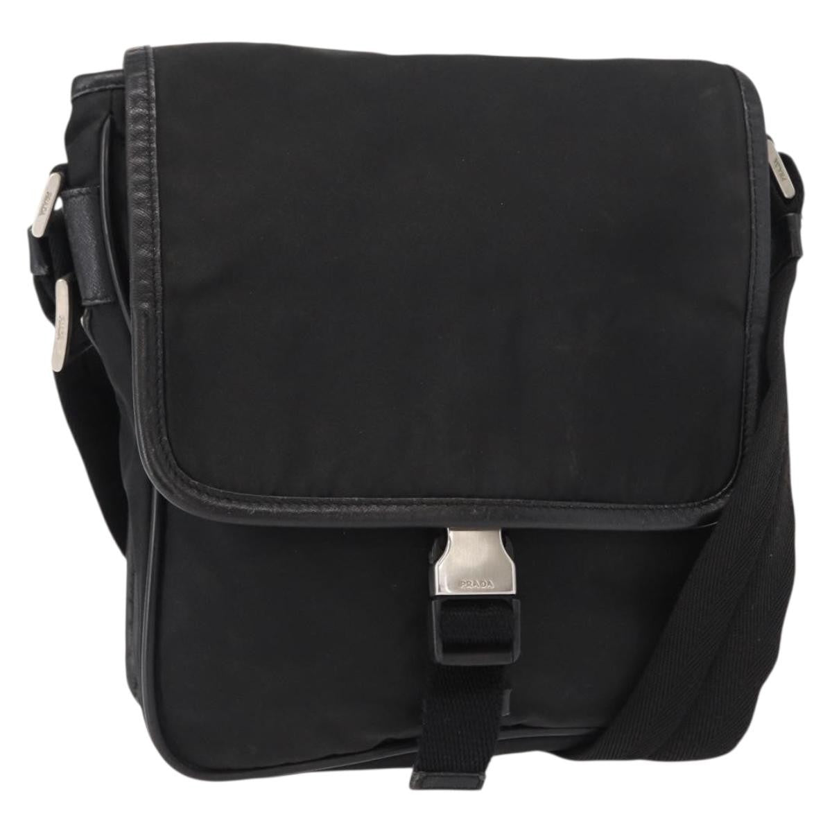 Prada Logo Flap Messenger Tessuto Black Nylon Shoulder Bag Bag (Pre-Owned)