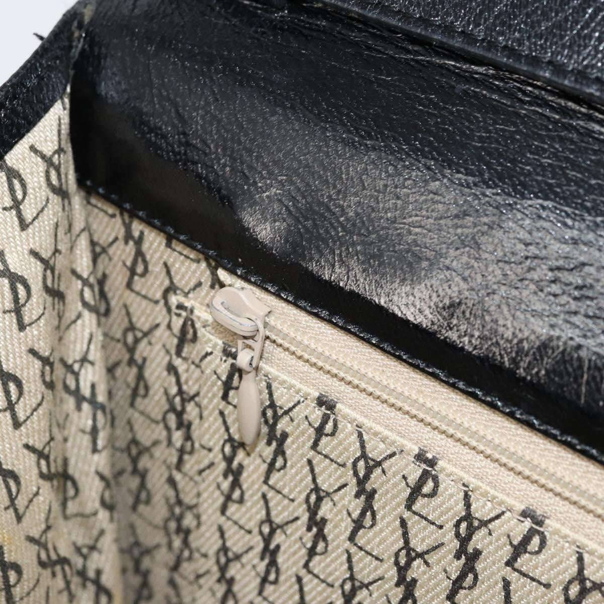 Saint Laurent Vintage Leather Black Leather Shoulder Bag Bag (Pre-Owned)