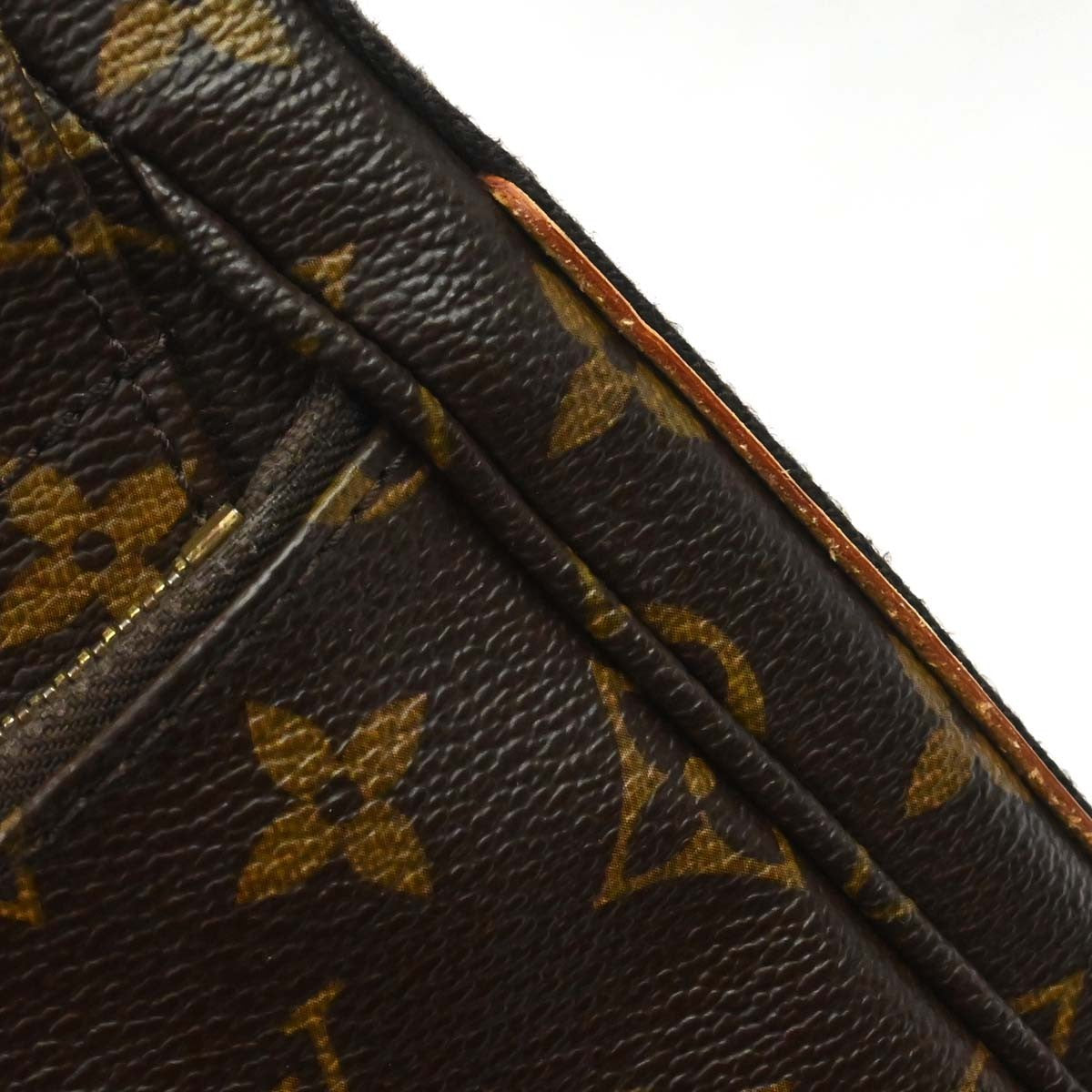 Louis Vuitton Beaubourg Messenger Monogram Canvas Brown Canvas Handbag (Pre-Owned)