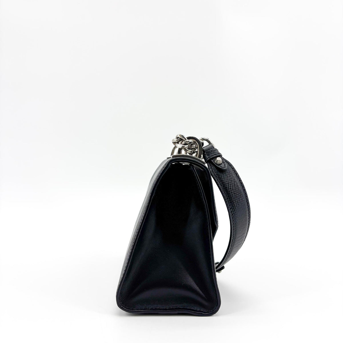 Prada Monochrome Saffiano Leather Black Leather Tote Bag Bag (Pre-Owned)