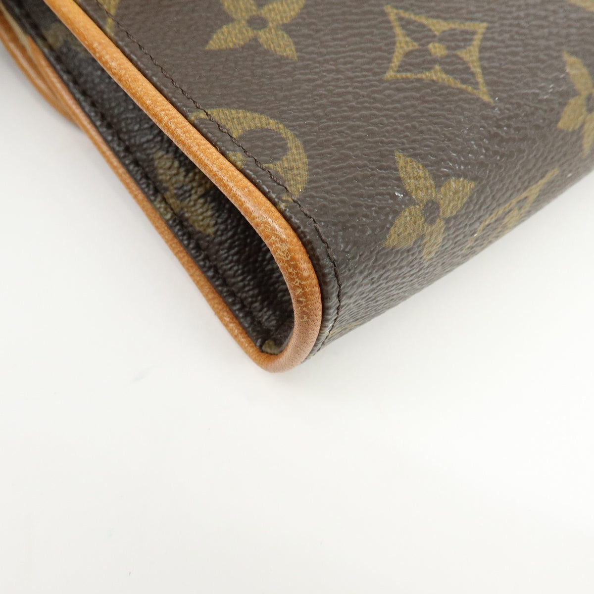 Louis Vuitton Florentine Waist Monogram Canvas Brown Canvas Handbag (Pre-Owned)