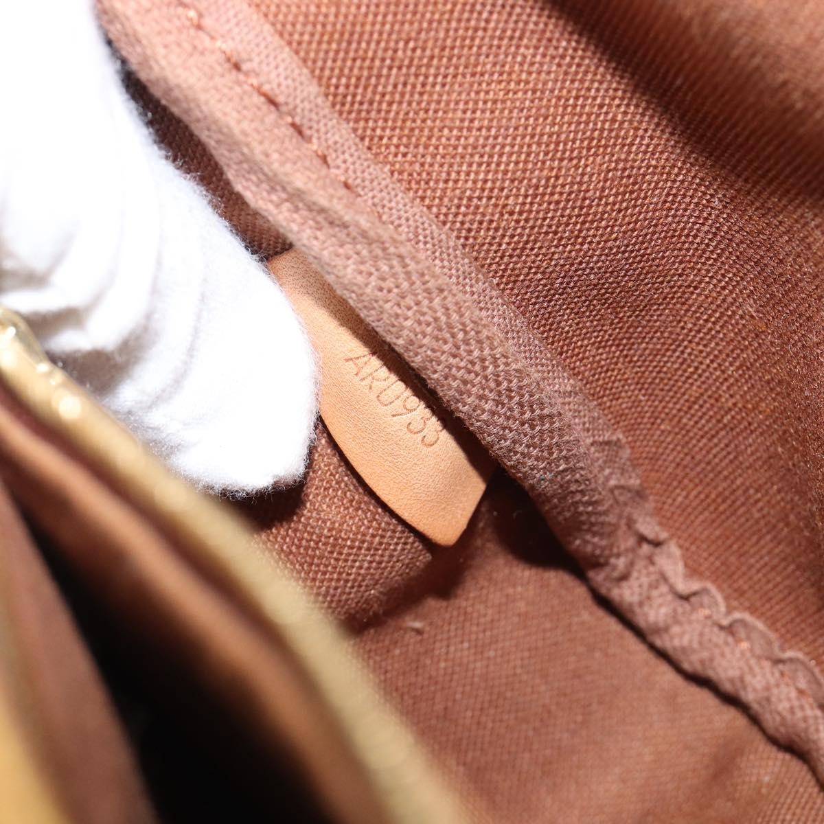 Louis Vuitton Sac Gibeciere Messenger Monogram Canvas Brown Canvas Shoulder Bag Bag (Pre-Owned)