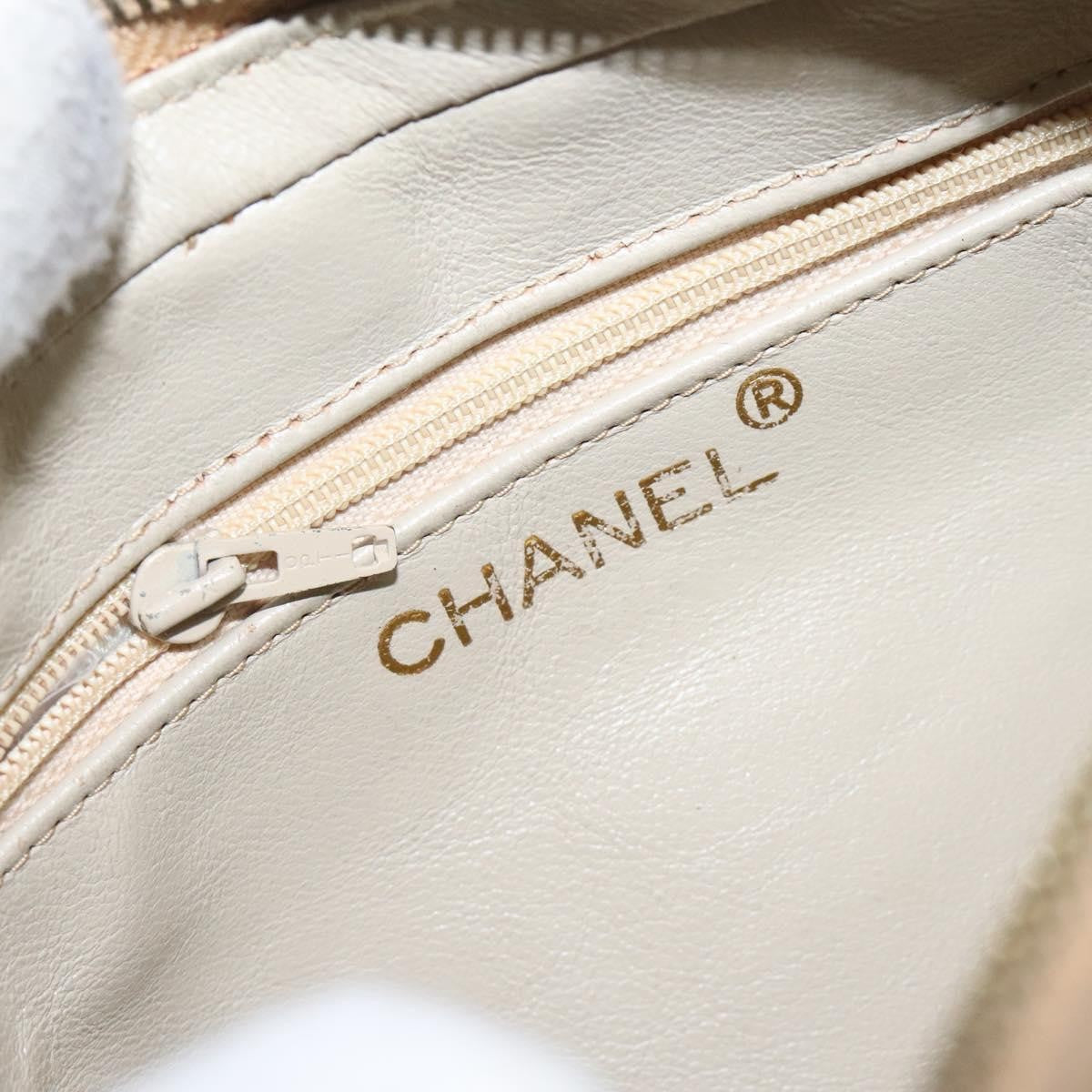 Chanel Vintage Diamond Cc Camera Quilted Leather Beige Leather Shoulder Bag Bag (Pre-Owned)