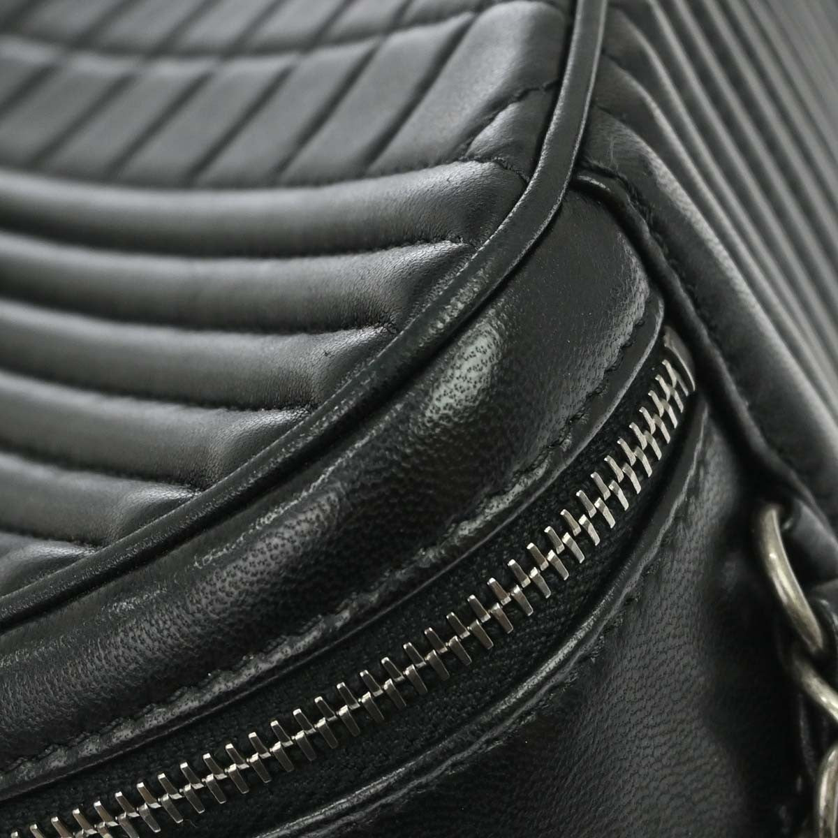 Chanel Coco Boy Camera Quilted Leather Black Leather Shoulder Bag Bag (Pre-Owned)