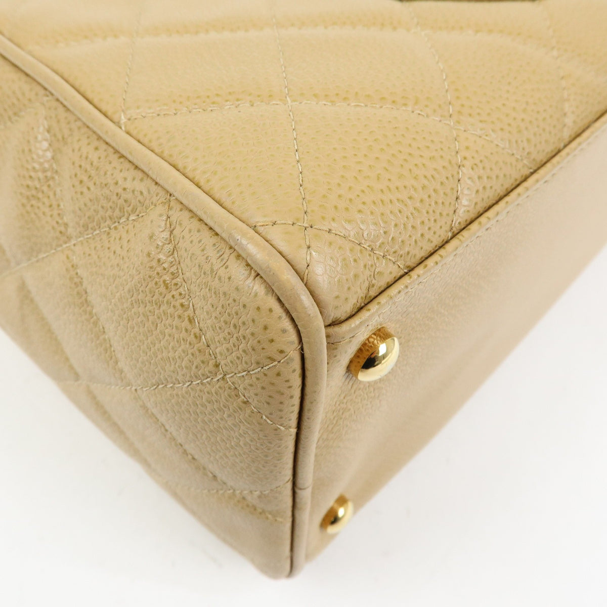 Chanel Timeless Cc Bowler Quilted Caviar Beige Leather Handbag (Pre-Owned)