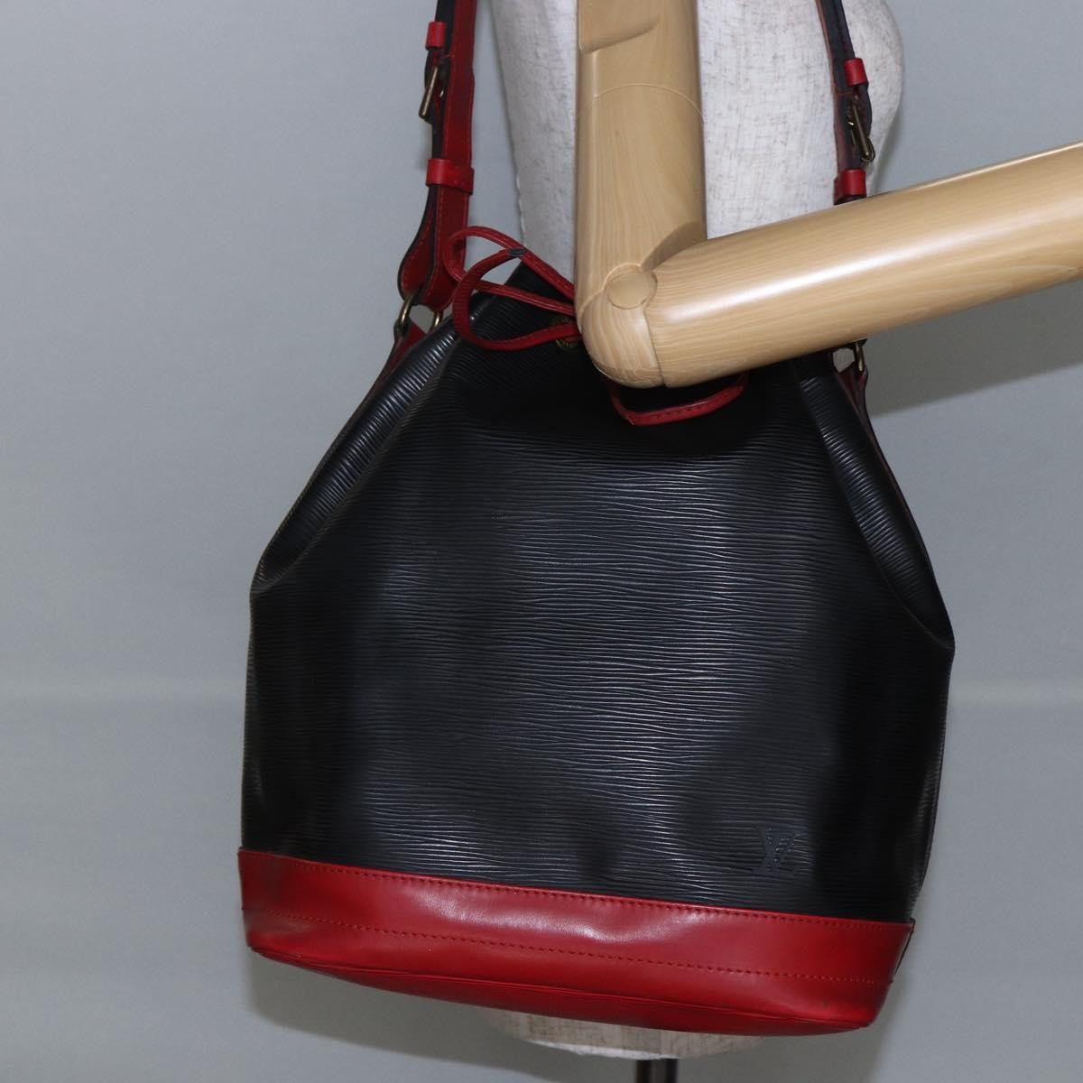 Louis Vuitton Bicolor Noe Epi Leather Black Leather Bag (Pre-Owned)