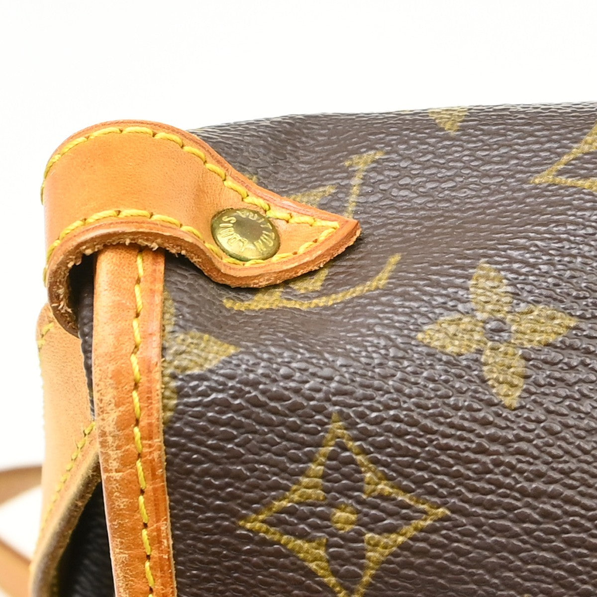 Louis Vuitton Saumur Monogram Brown Canvas Shoulder Bag Bag (Pre-Owned)