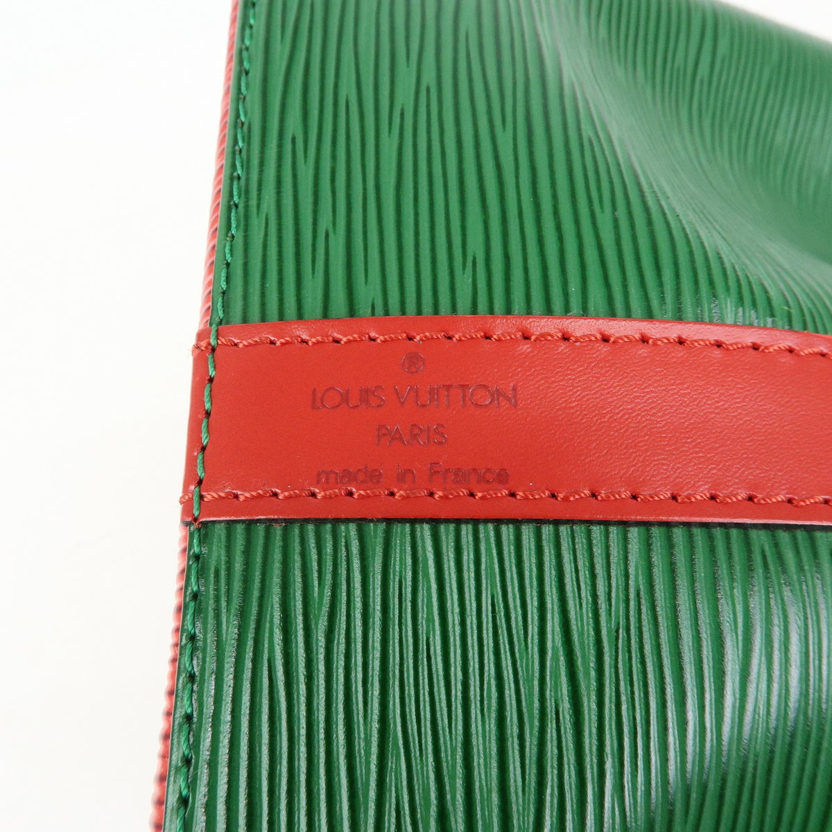 Louis Vuitton Bicolor Petit Noe Epi Leather Green Leather Handbag (Pre-Owned)