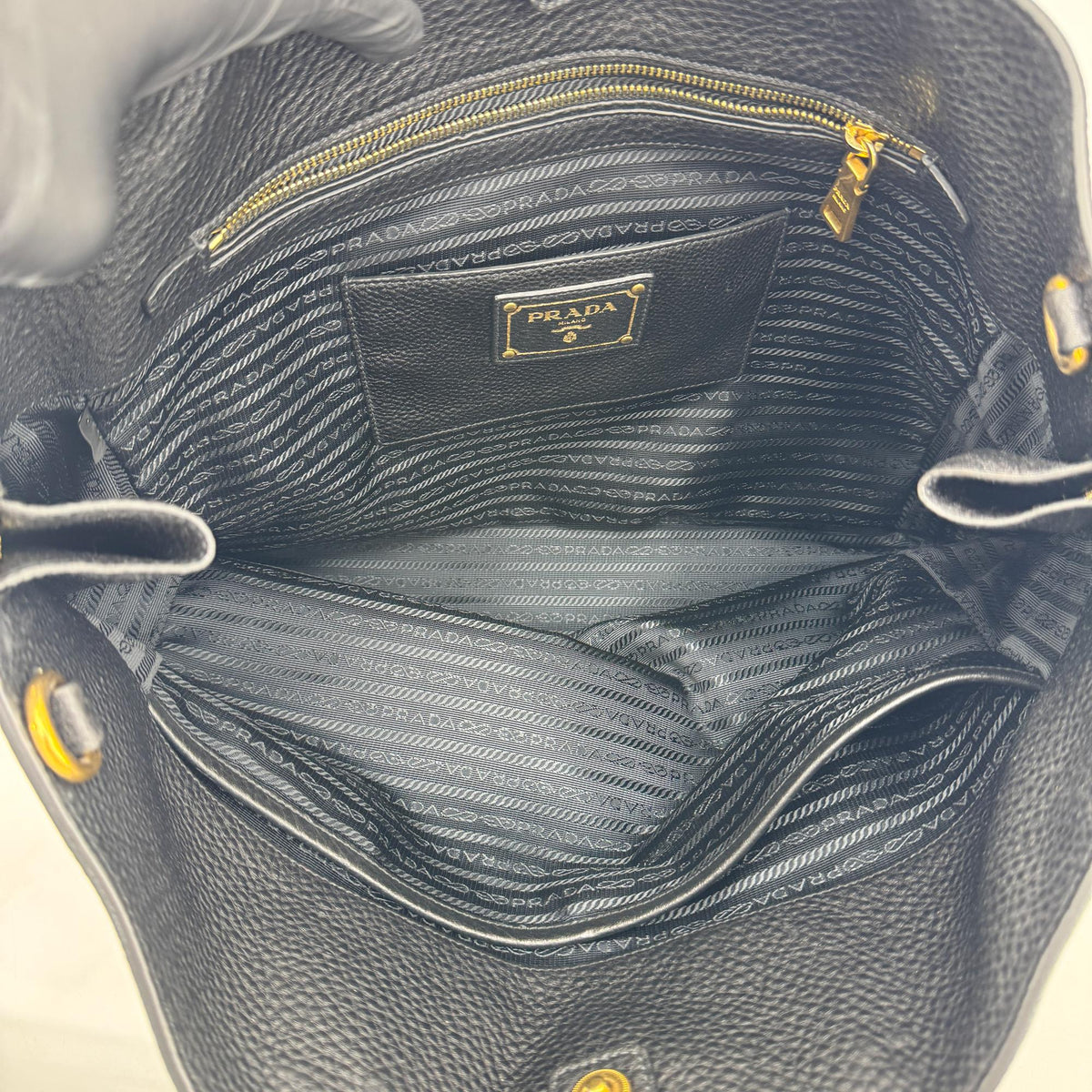 Prada Side Zip Convertible Vitello Daino Black Leather Tote Bag Bag (Pre-Owned)