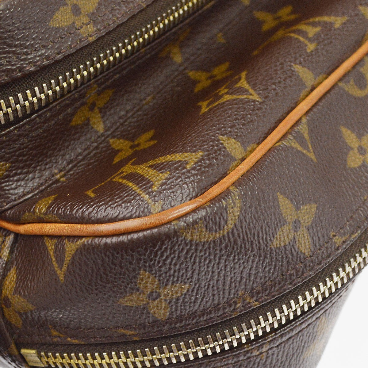 Louis Vuitton Nil Shoulder Bag Monogram Canvas Brown Canvas Shoulder Bag Bag (Pre-Owned)