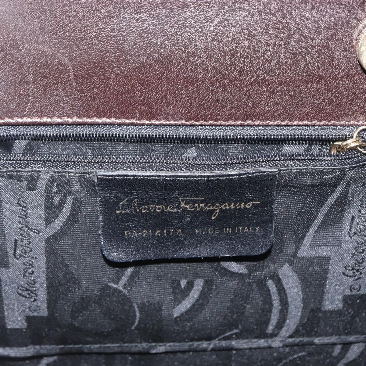 Salvatore Ferragamo Convertible Vara Bow Leather Brown Leather Handbag (Pre-Owned)