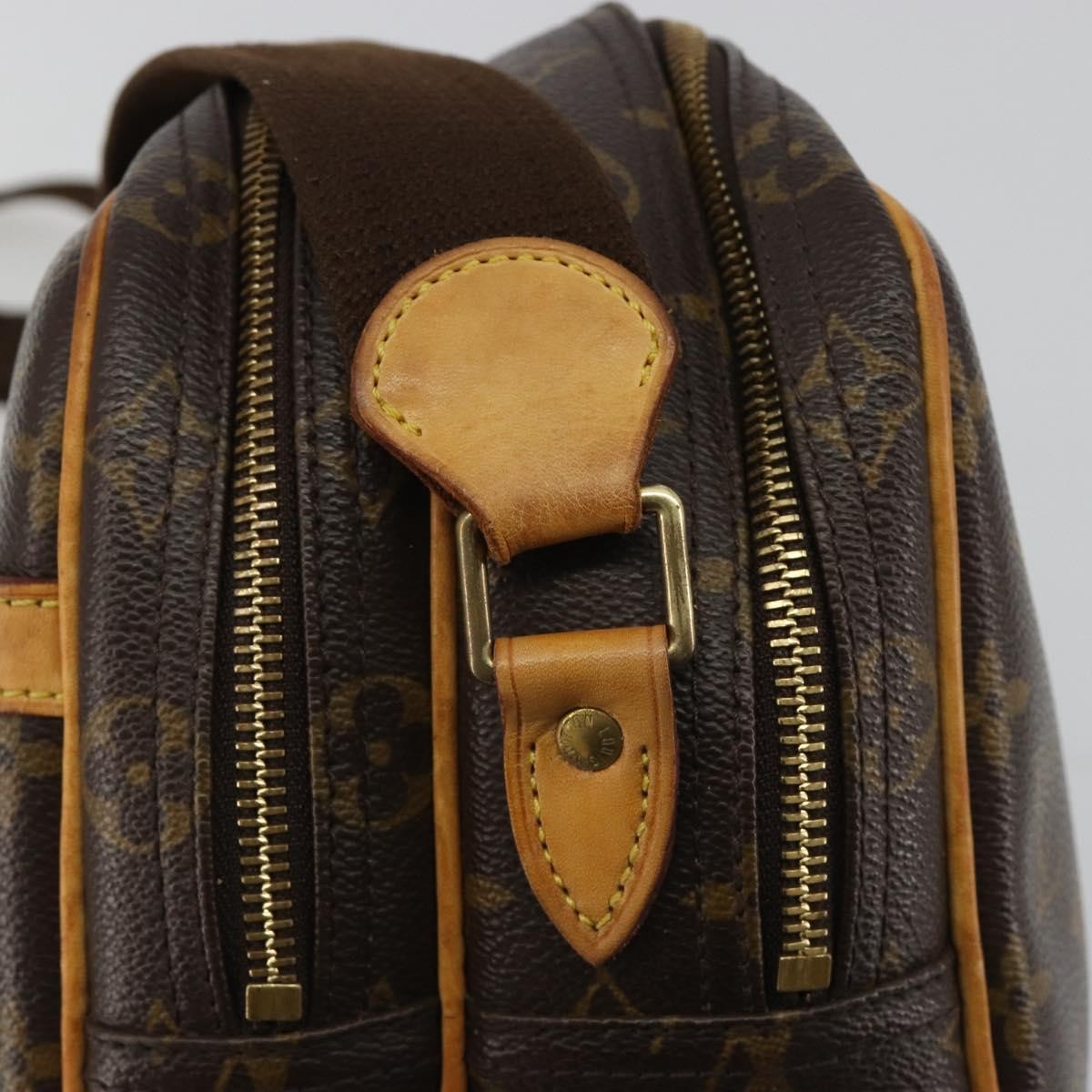 Louis Vuitton Reporter Monogram Canvas Brown Canvas Handbag (Pre-Owned)