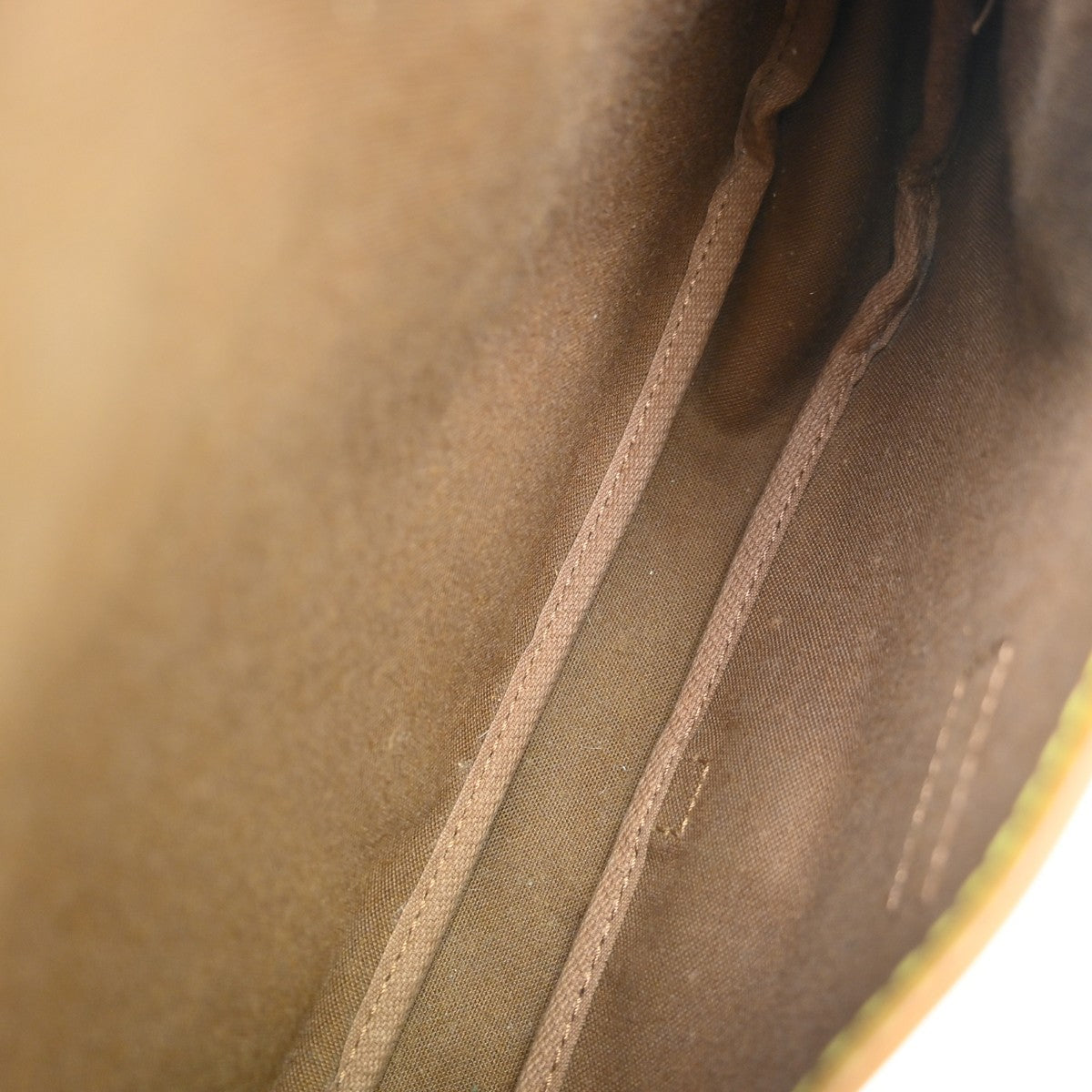 Louis Vuitton Saumur Monogram Canvas Brown Canvas Shoulder Bag Bag (Pre-Owned)