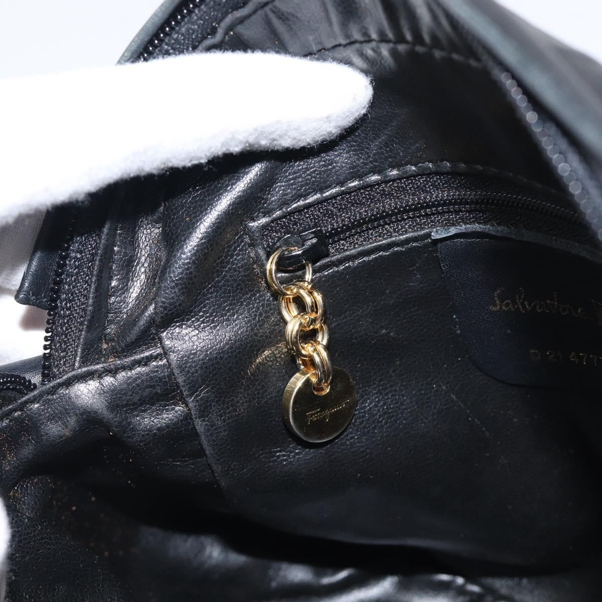 Salvatore Ferragamo Gancini Leather Black Leather Crossbody Bag Bag (Pre-Owned)