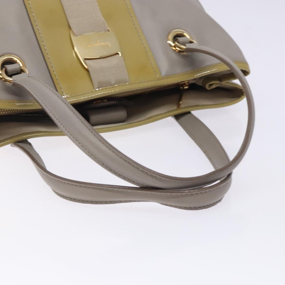 Salvatore Ferragamo Vala Leather Gray Leather Handbag (Pre-Owned)