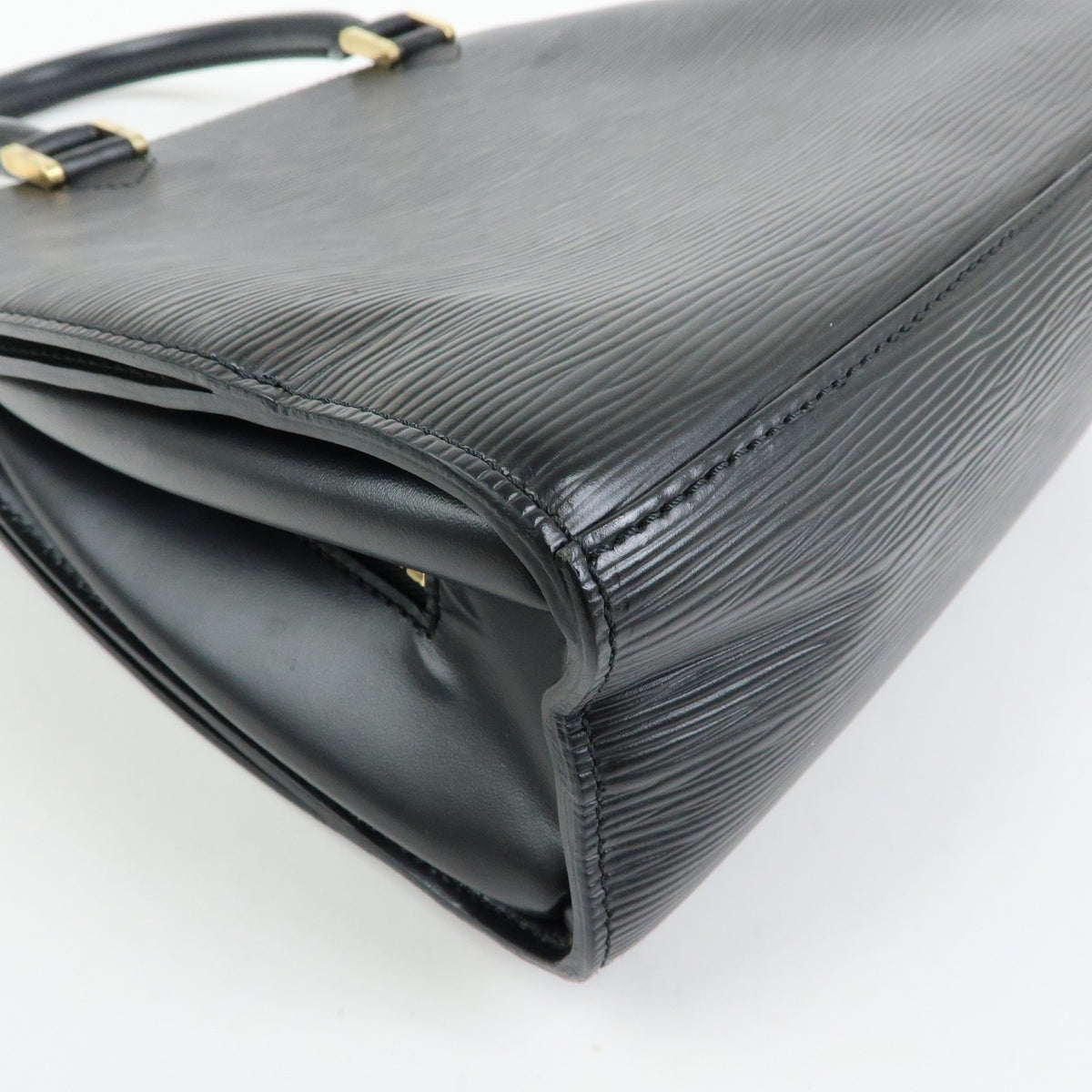 Louis Vuitton Pont Neuf Epi Leather Black Leather Handbag (Pre-Owned)