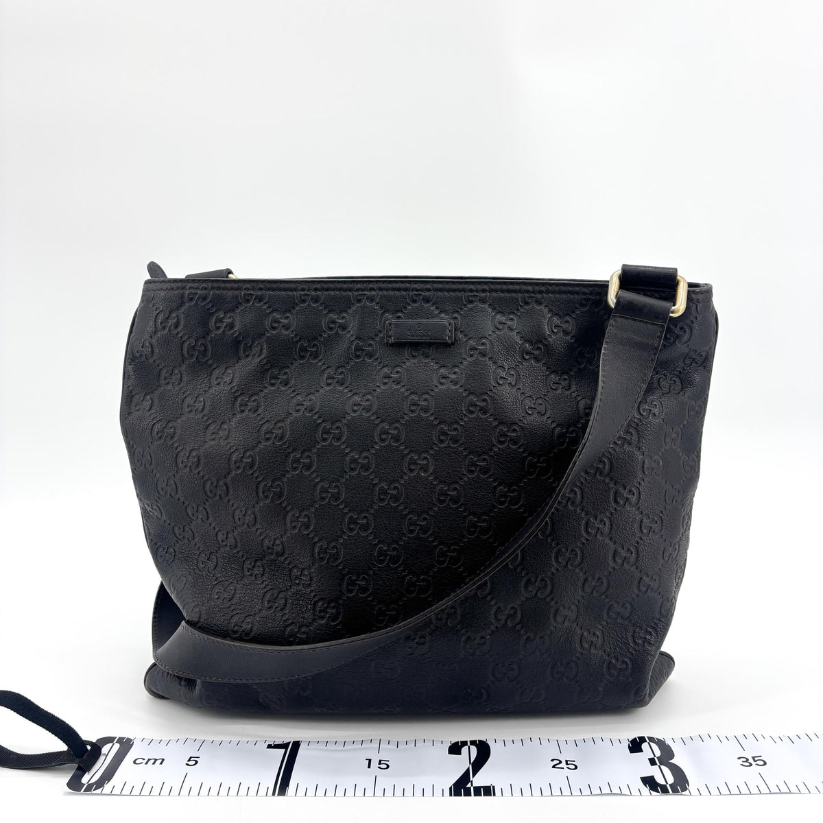 Gucci Crossbody Guccissima Leather Black Calfskin Crossbody Bag Bag (Pre-Owned)