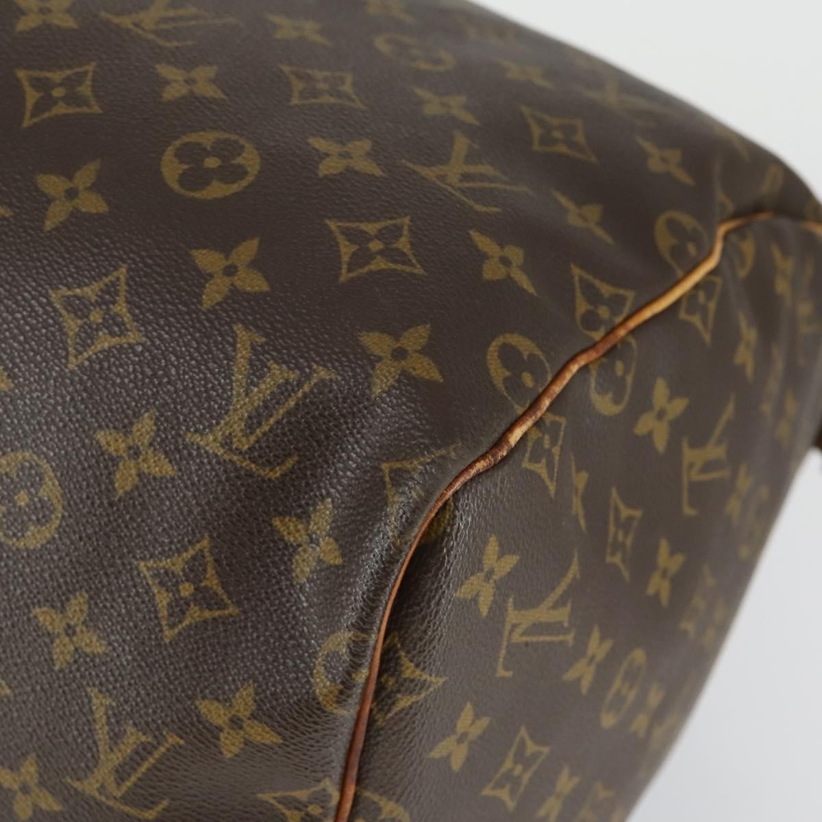 Louis Vuitton Keepall Monogram Canvas Brown Canvas Travel Bag Bag (Pre-Owned)