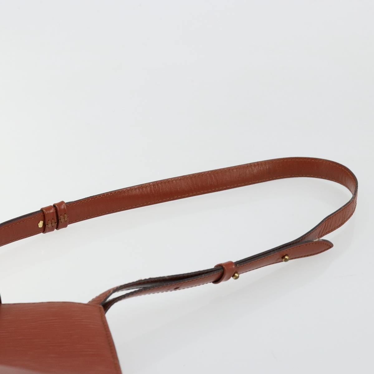 Louis Vuitton Cluny Epi Leather Brown Leather Shoulder Bag Bag (Pre-Owned)