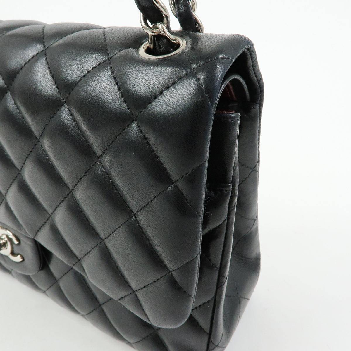 Chanel Classic Timeless Double Flap Quilted Lambskin Black Leather Handbag (Pre-Owned)