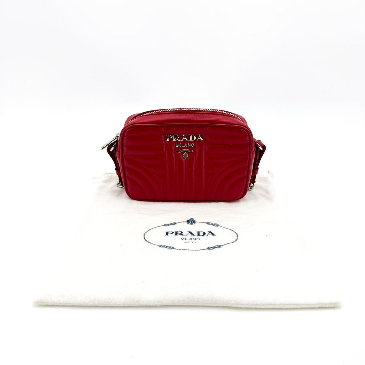 Prada Camera Diagramme Quilted Leather Red Leather Handbag (Pre-Owned)