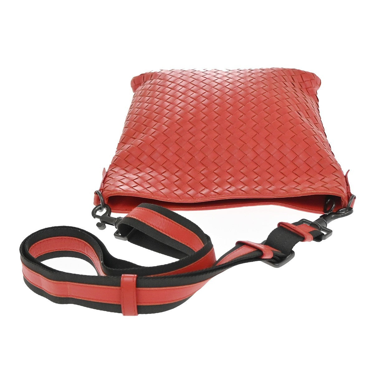 Bottega Veneta Flat Messenger Intrecciato Nappa Red Leather Crossbody Bag Bag (Pre-Owned)