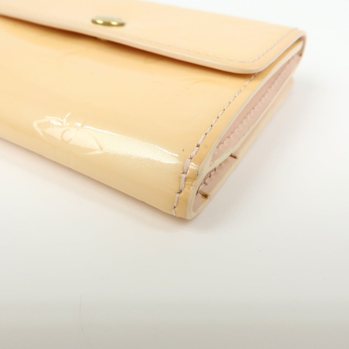 Louis Vuitton Ludlow Vernis Beige Patent_Leather Wallets Accessory (Pre-Owned)
