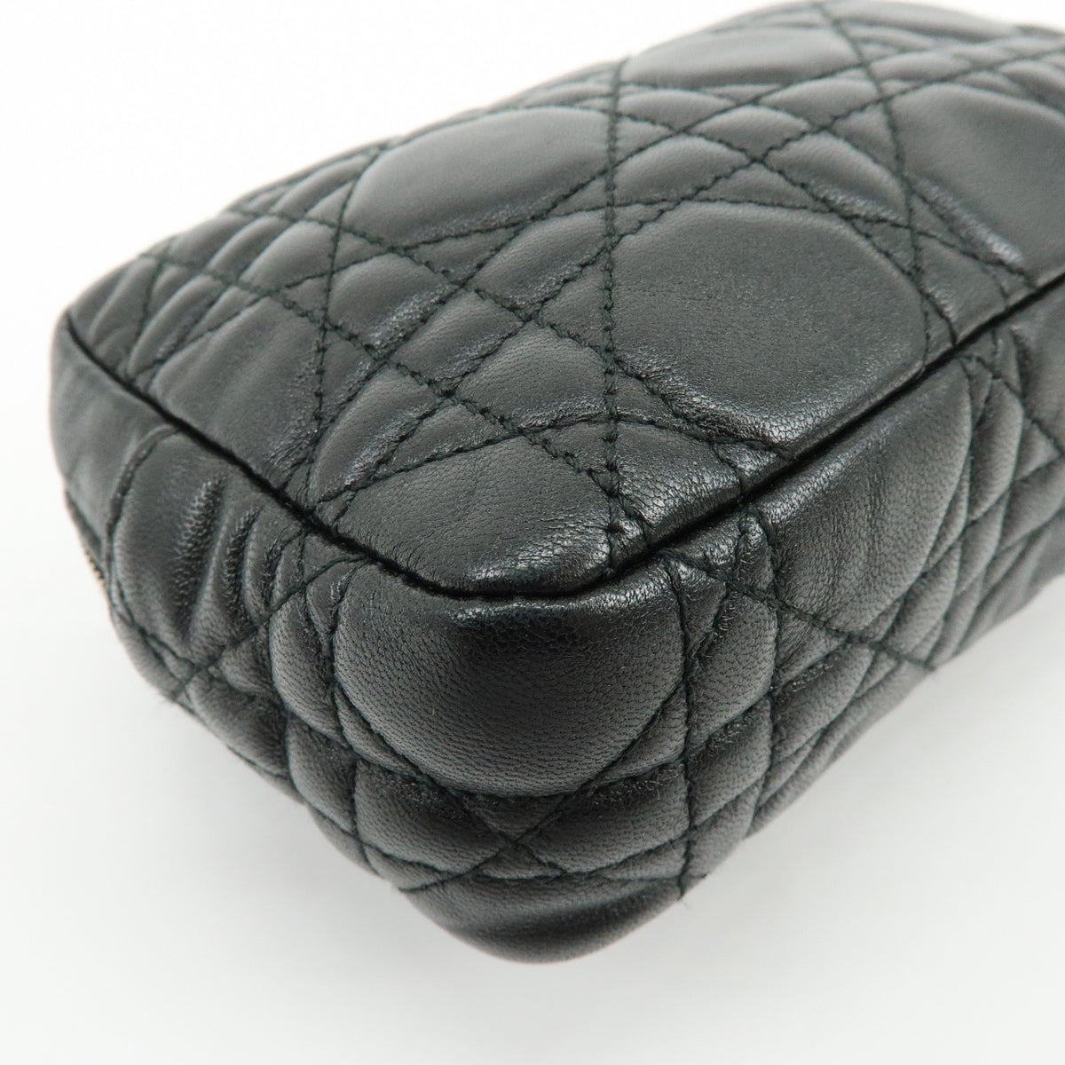 Christian Dior Lady Dior Cannage Quilt Leather Black Leather Wallets Accessory (Pre-Owned)