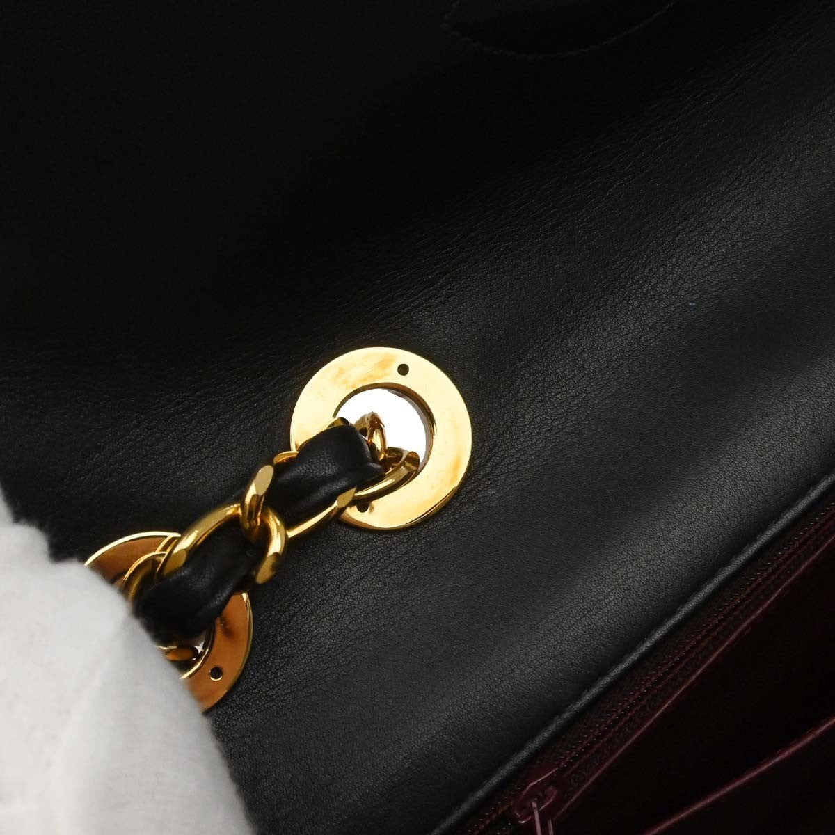 Chanel Vintage Cc Chain Flap Shoulder Quilted Lambskin Black Leather Handbag (Pre-Owned)