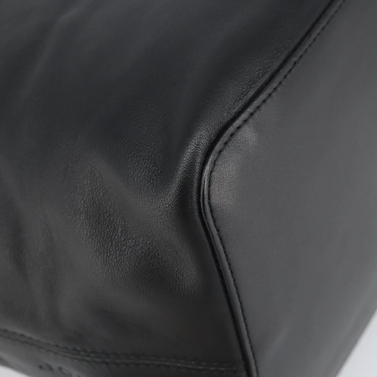 Loewe Vintage Leather Black Leather Handbag (Pre-Owned)