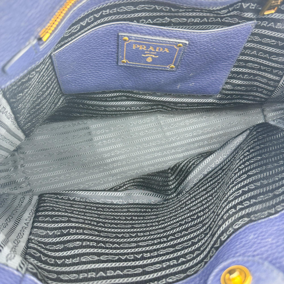 Prada Tote Vitello Daino Vitello Daino Navy Calfskin Tote Bag Bag (Pre-Owned)