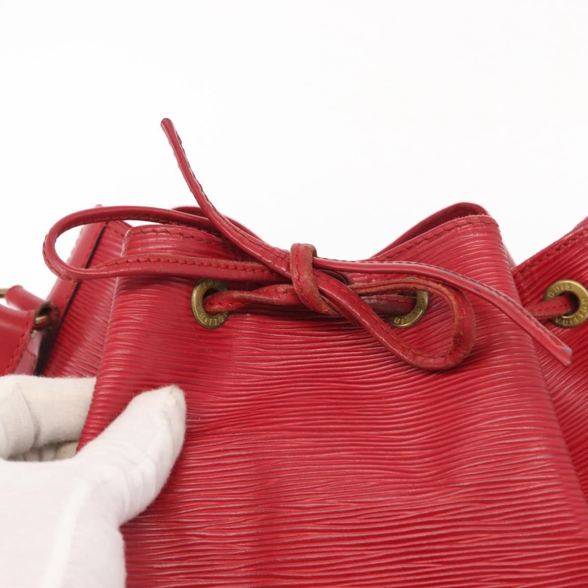 Louis Vuitton Petit Noe Epi Leather Red Leather Shoulder Bag Bag (Pre-Owned)