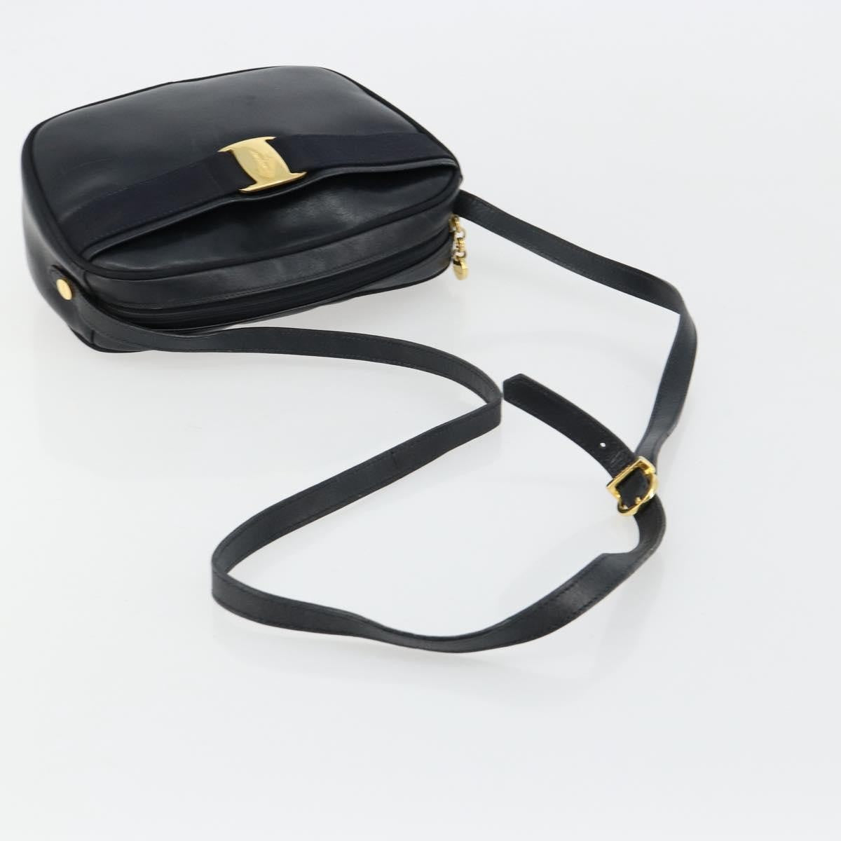 Salvatore Ferragamo Vala Leather Navy Leather Shoulder Bag Bag (Pre-Owned)