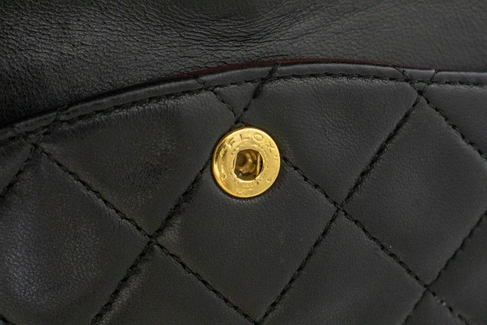 Chanel Classic Flap Lambskin Black Leather Crossbody Bag Bag (Pre-Owned)