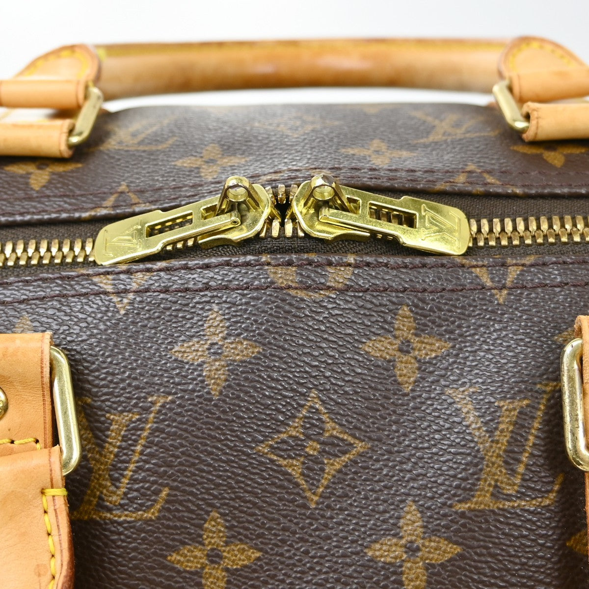 Louis Vuitton Keepall Monogram Canvas Brown Canvas Travel Bag Bag (Pre-Owned)