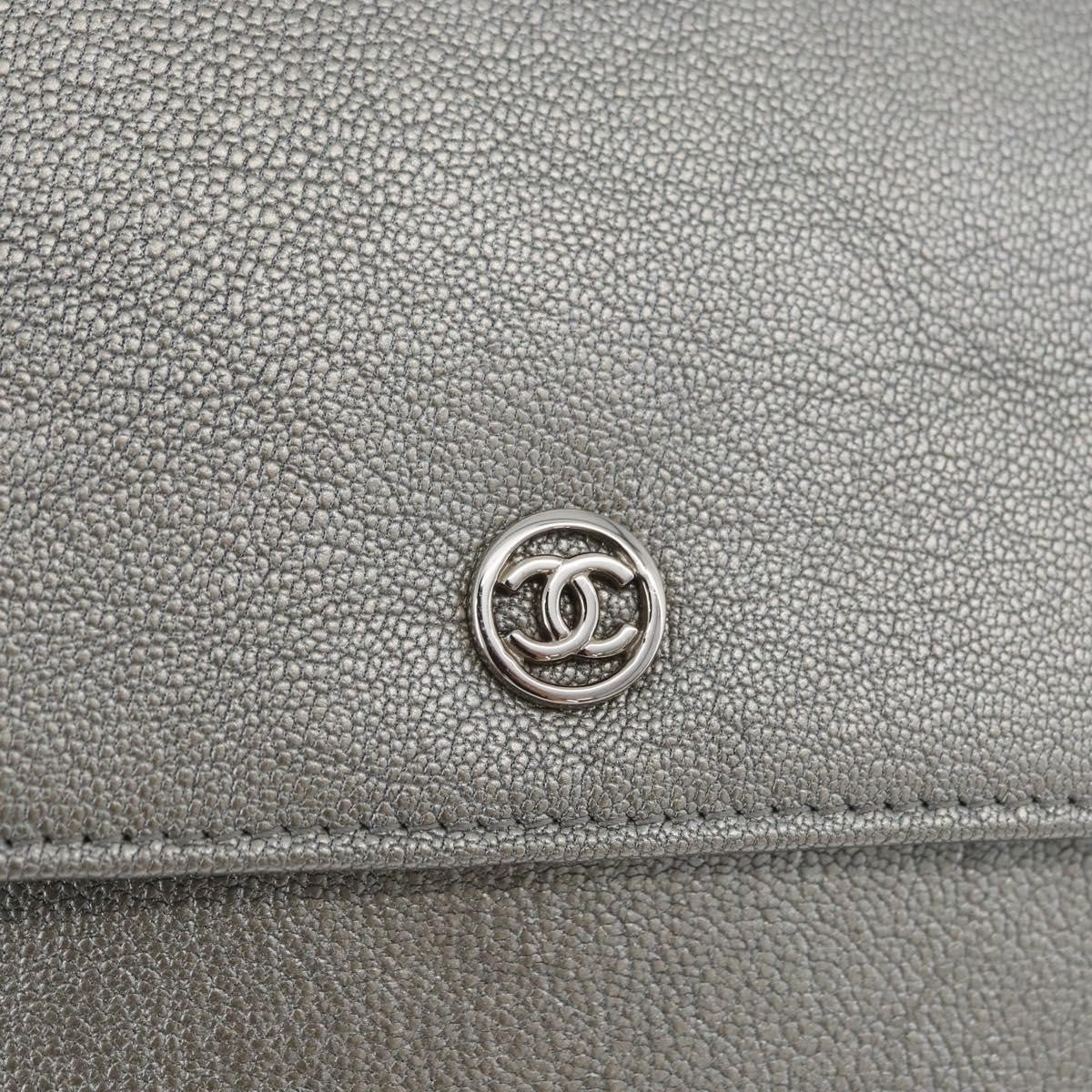 Chanel Round Cc Wallet On Chain Goatskin Silver Leather Crossbody Bag Bag (Pre-Owned)