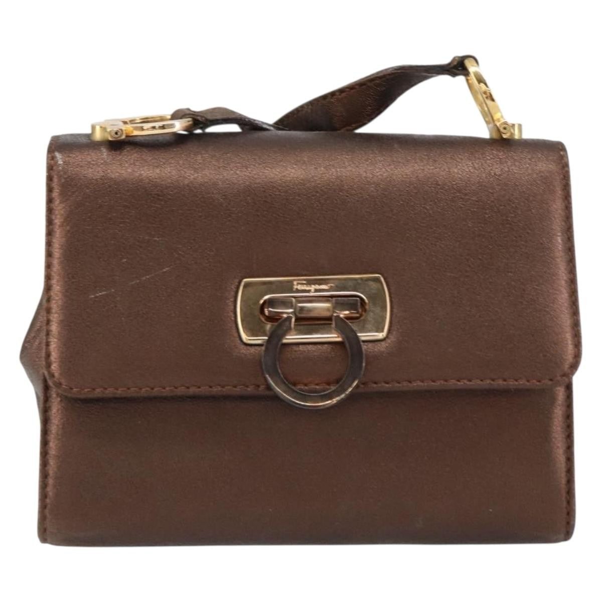 Salvatore Ferragamo Gancini Leather Gold Leather Shoulder Bag Bag (Pre-Owned)