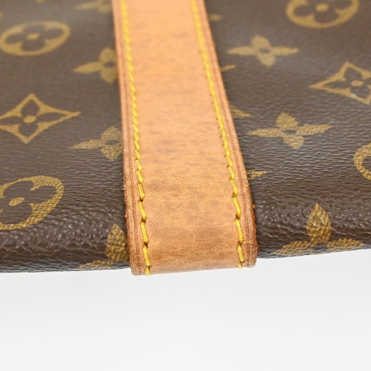 Louis Vuitton Keepall Monogram Canvas Brown Canvas Travel Bag Bag (Pre-Owned)