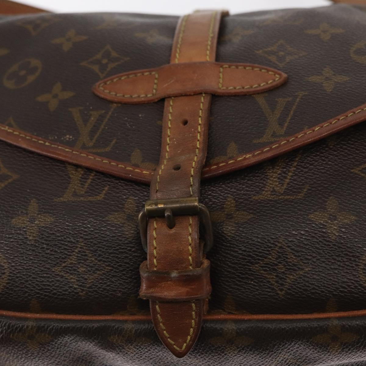 Louis Vuitton Saumur Monogram Canvas Brown Canvas Shoulder Bag Bag (Pre-Owned)