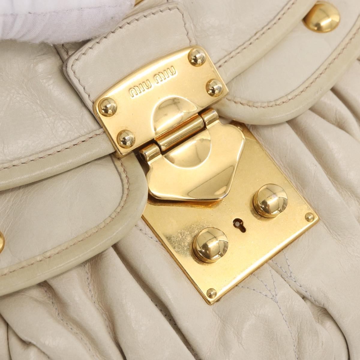 Miu Miu Coffer Hobo Matelasse Leather Beige Leather Handbag (Pre-Owned)