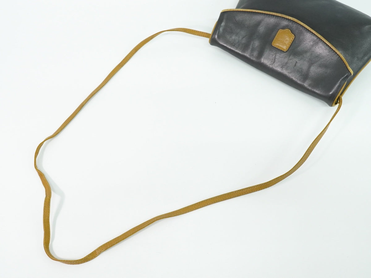 Celine Flap Shoulder Leather Black Leather Shoulder Bag Bag (Pre-Owned)
