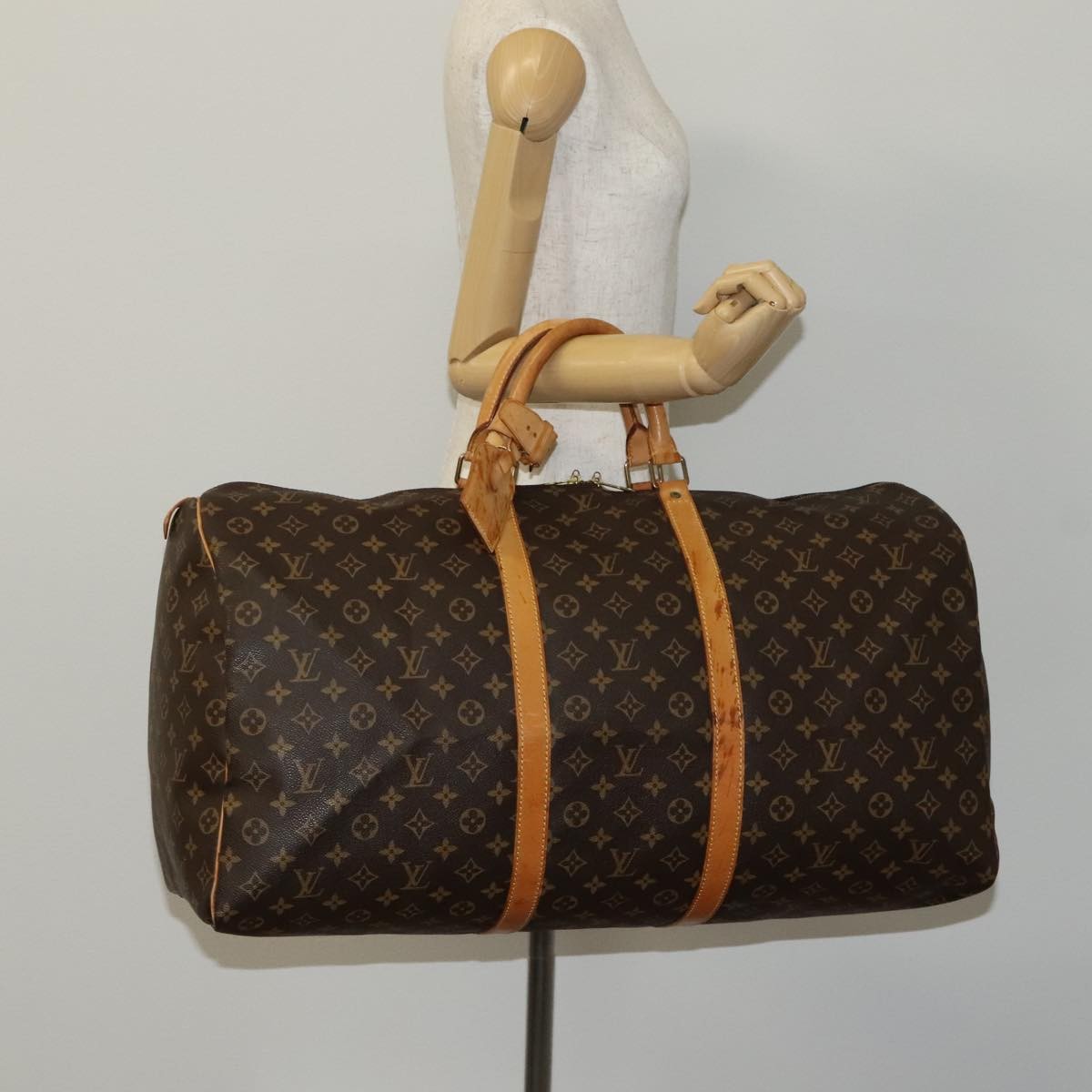 Louis Vuitton Keepall Monogram Canvas Brown Canvas Travel Bag Bag (Pre-Owned)