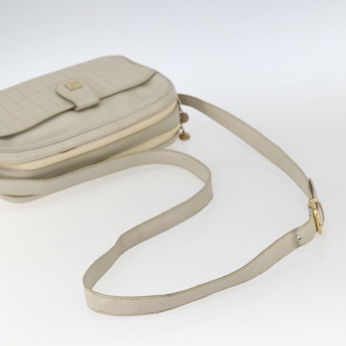 Celine Vintage Leather White Leather Shoulder Bag Bag (Pre-Owned)