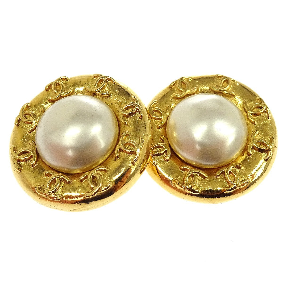 Chanel Vintage Multi Cc Round Clip-On Metal With Faux Pearl Gold Gold_Plated Earrings Jewelry (Pre-Owned)