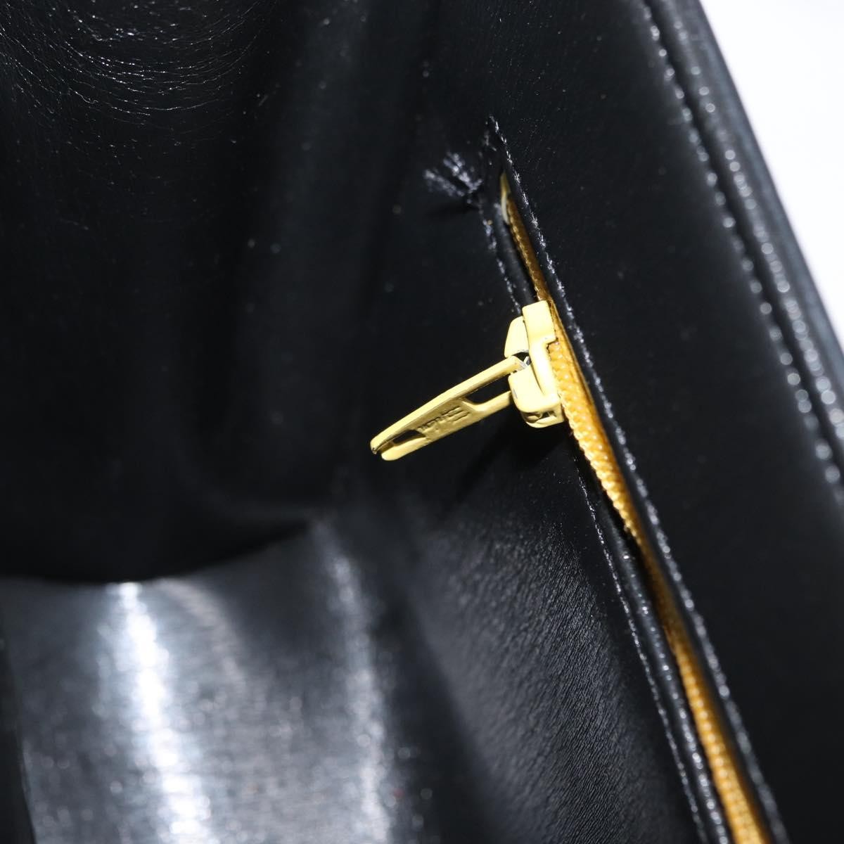 Christian Dior Cd Shoulder Bag Leather Black Calfskin Shoulder Bag Bag (Pre-Owned)
