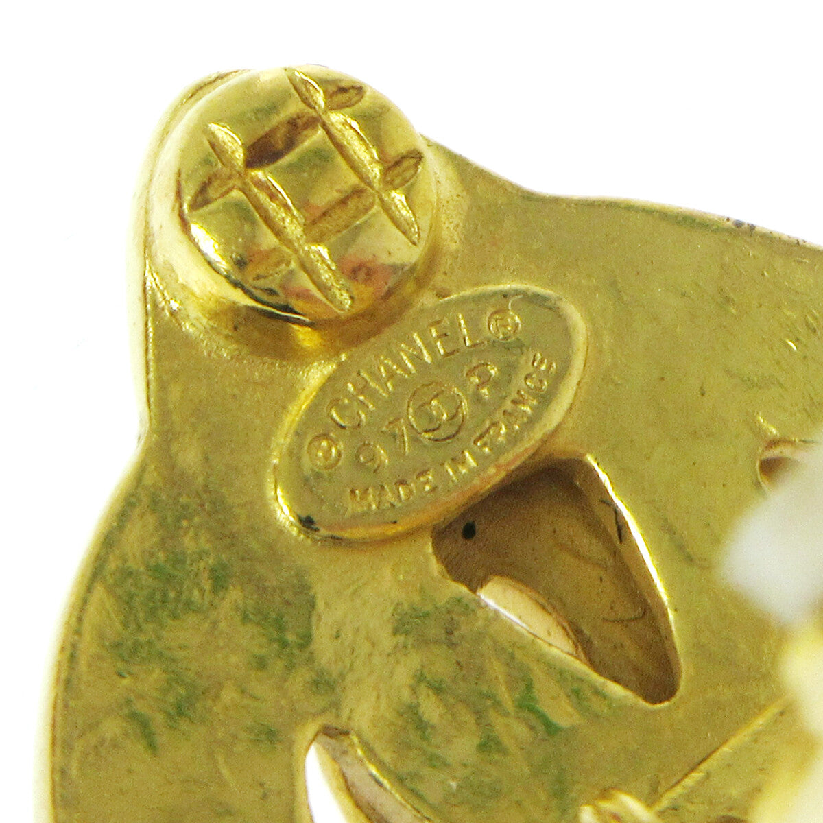 Chanel Vintage Cc Heart Clip-On Metal Gold Gold Earrings Jewelry (Pre-Owned)