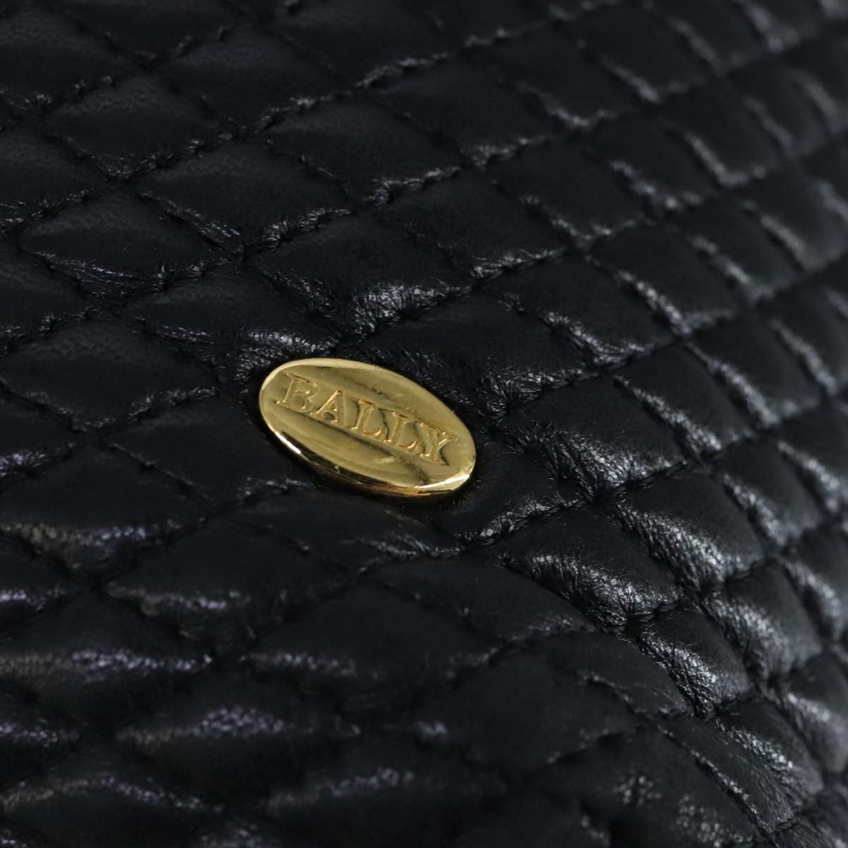 Bally Vintage Chain Quilted Leather Navy Leather Shoulder Bag Bag (Pre-Owned)