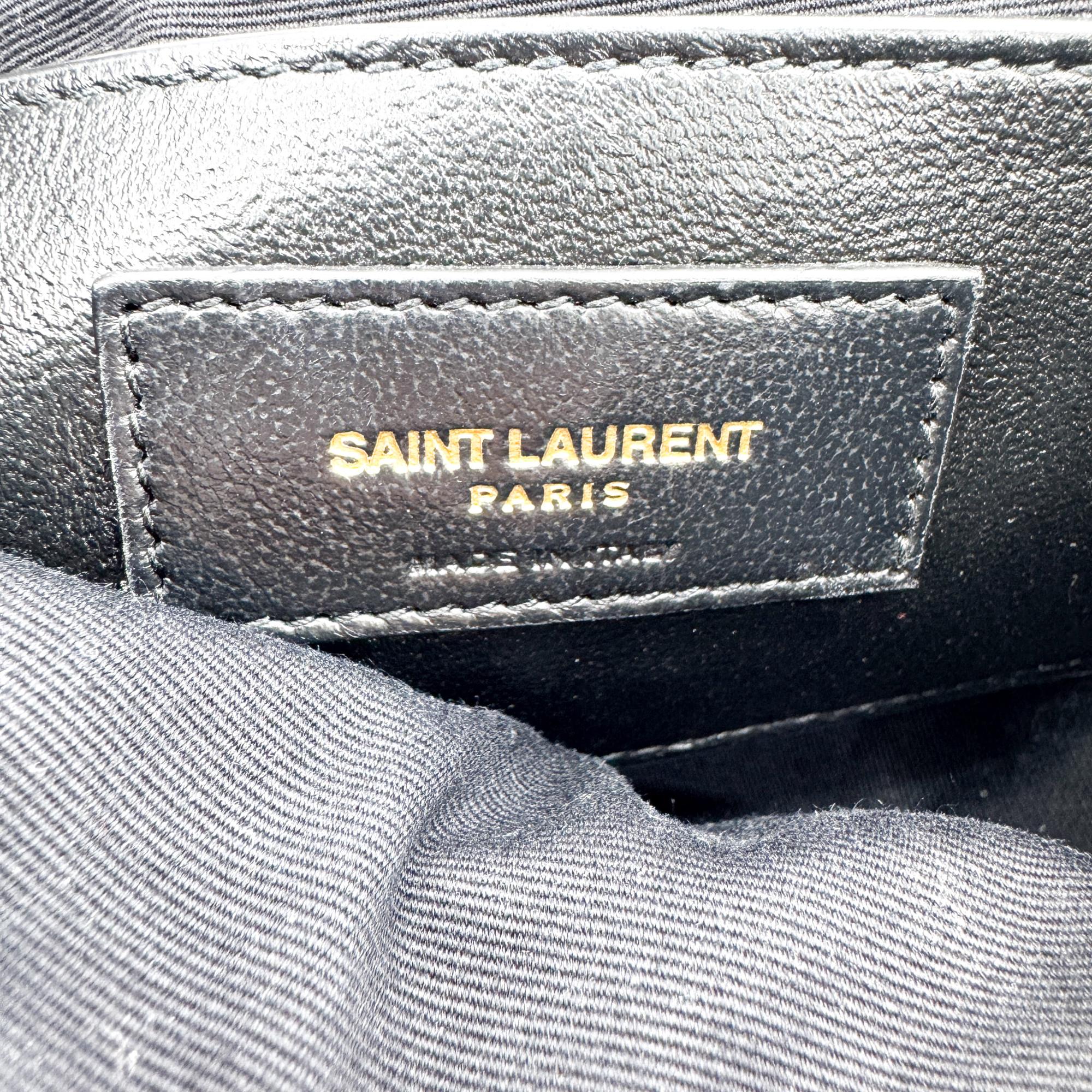 Saint Laurent 80'S Vanity Quilted Leather Red Leather Handbag (Pre-Owned)