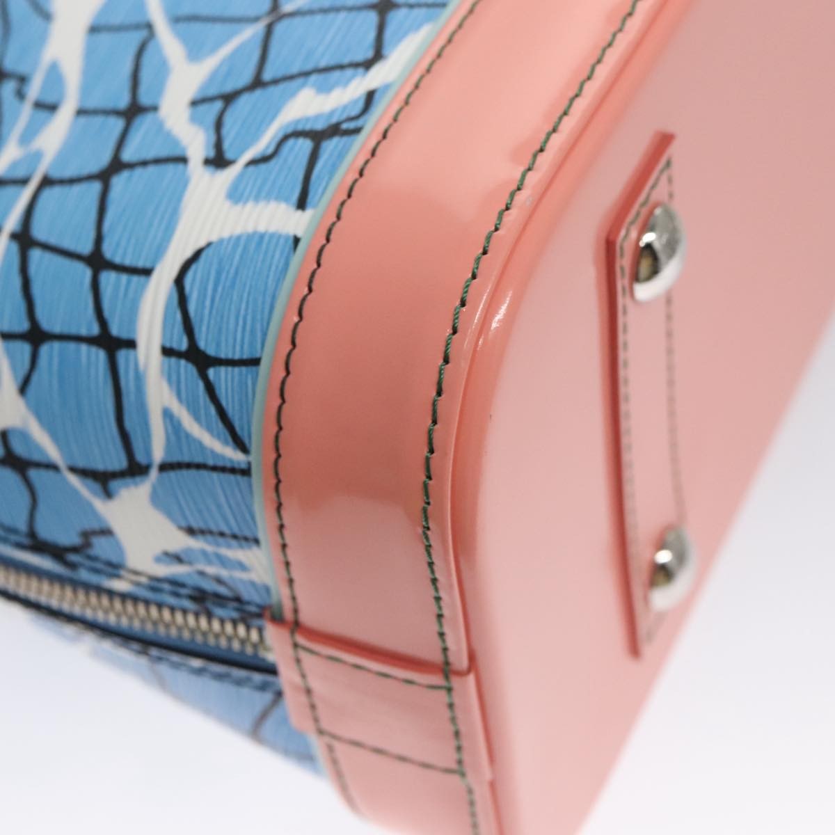 Louis Vuitton Alma Limited Edition Print Epi Leather Blue Leather Handbag (Pre-Owned)