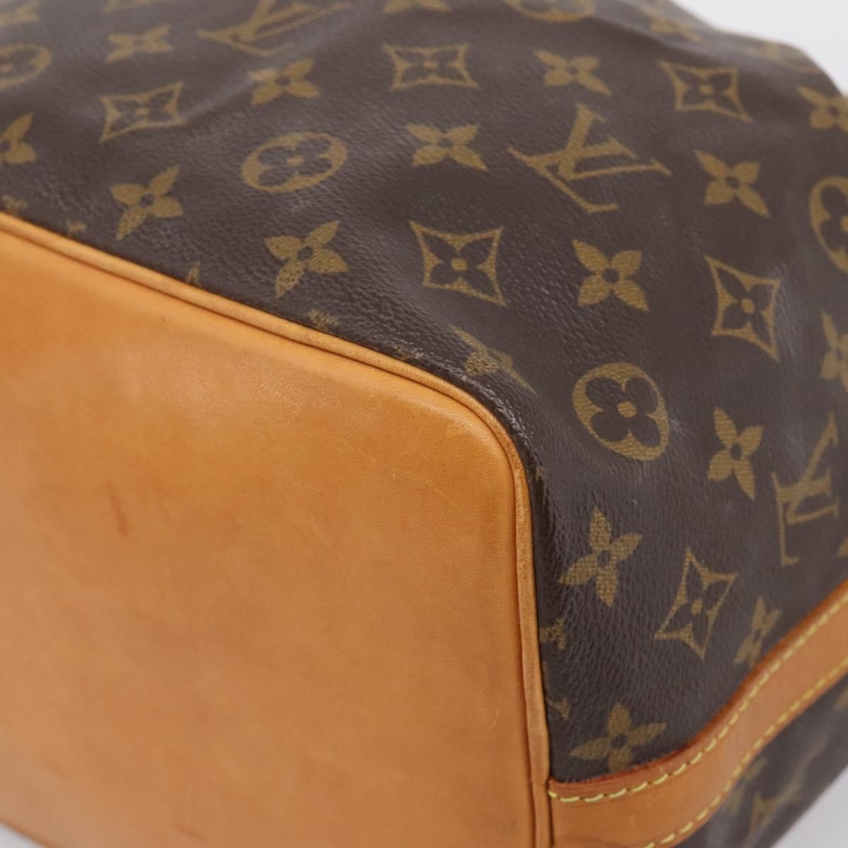 Louis Vuitton Petit Noe Monogram Canvas Brown Canvas Handbag (Pre-Owned)